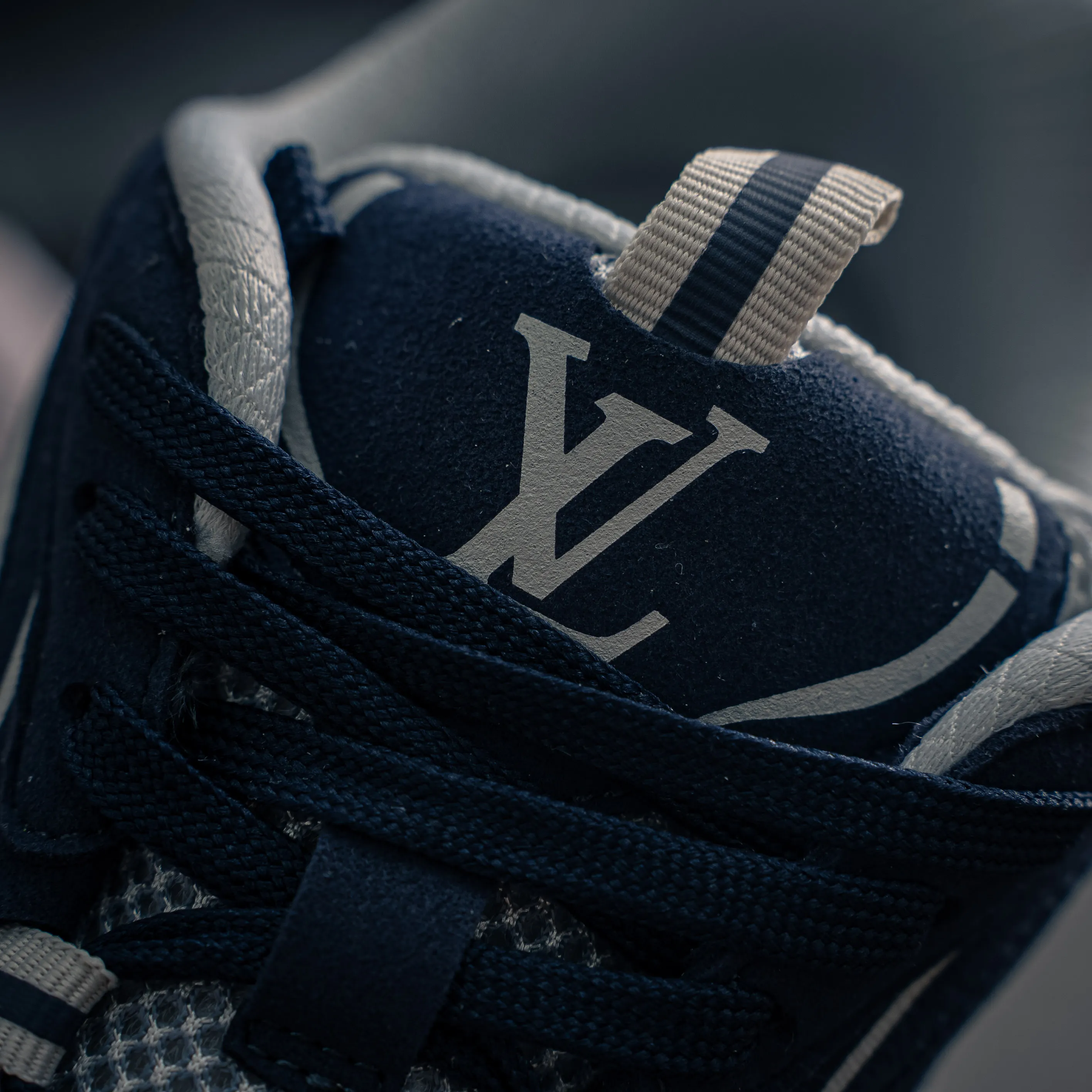 # J 【36-46】 Lv Tatic Runner Tatic Runner Series Platform Sole Chunky Sneakers， Retro Shoes ， 。Shoes